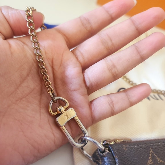 Lv mini pochette with chain - Picture 3 of 11